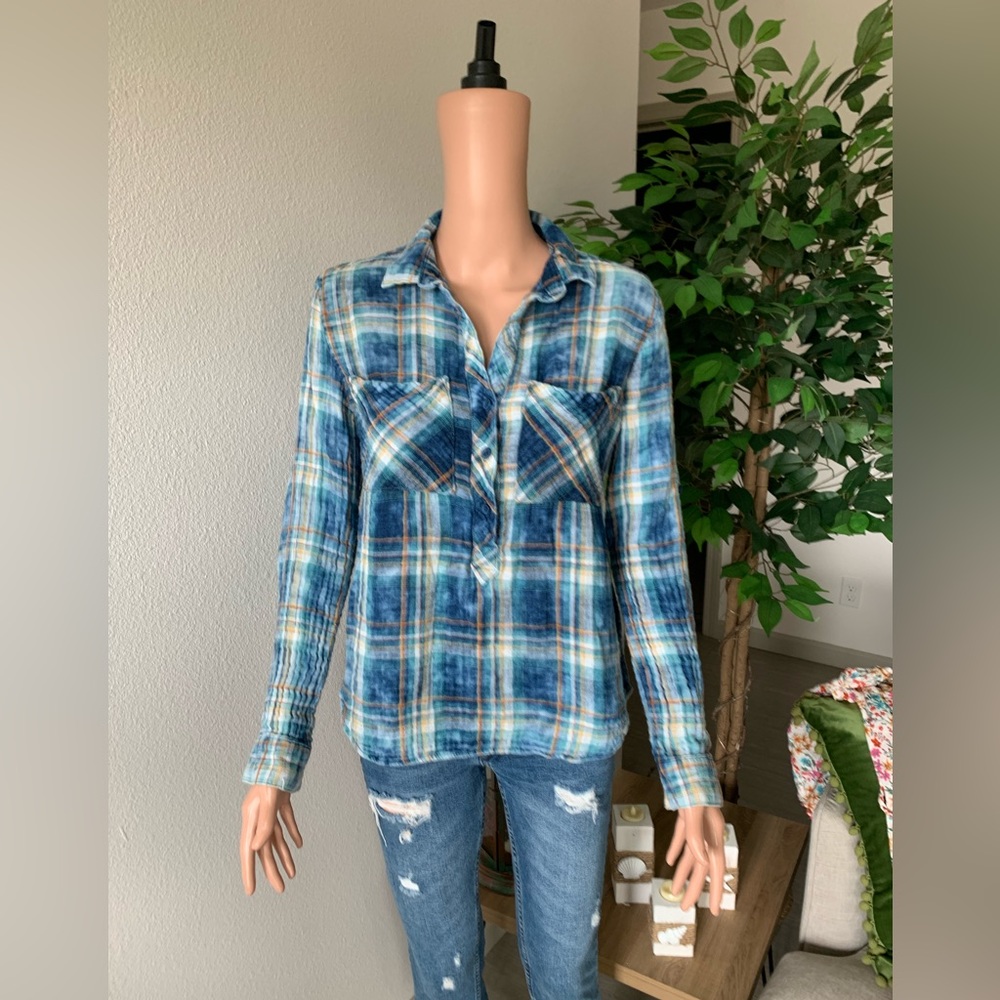 Cloth and Stone Ombré Blue Plaid Half Button Long Sleeve (S)